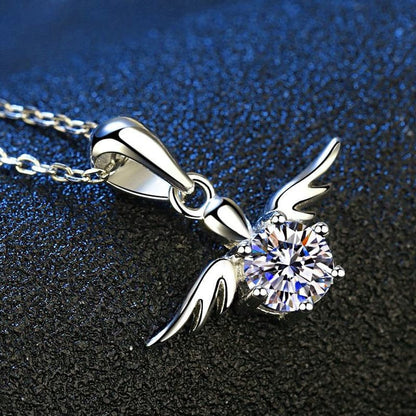 Angel Wings Moissanite Necklace Kristalmoon